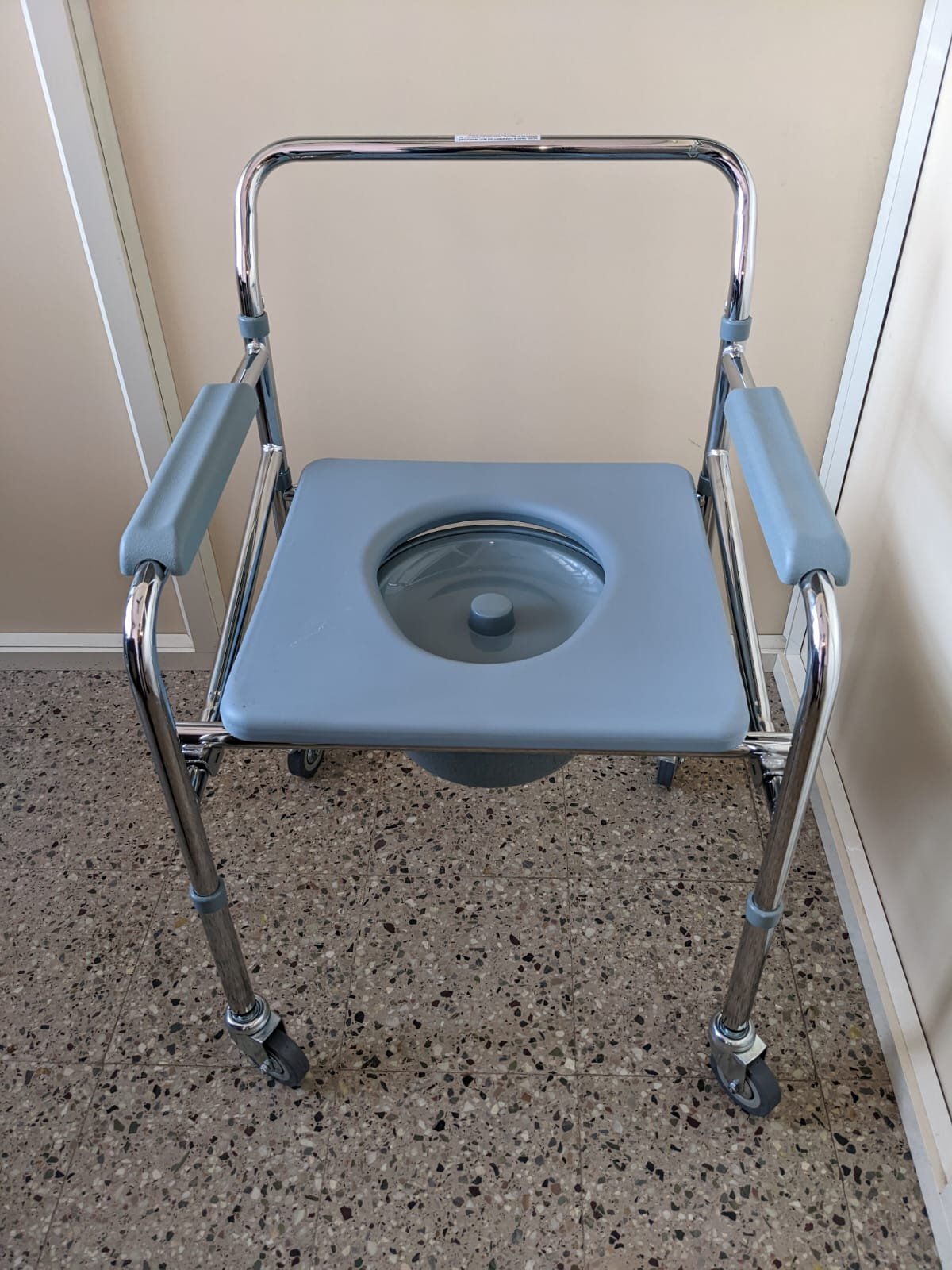 COMMODE CHAIR THUNDER 97